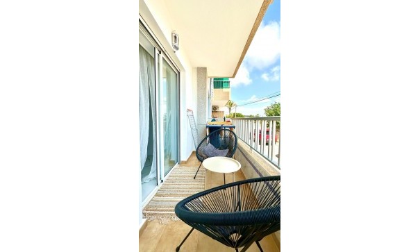 Sale - Apartment Flat -
Torrevieja - Punta prima