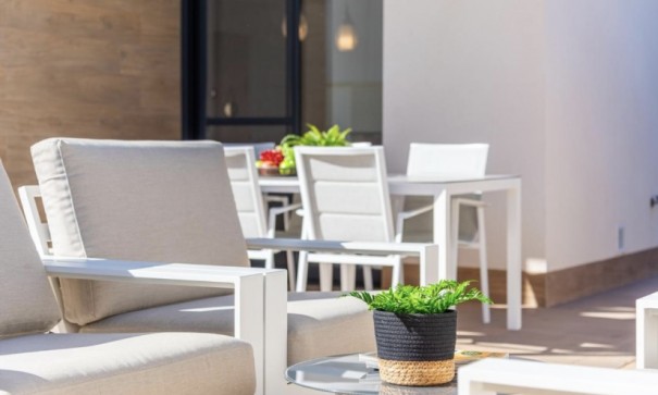 Resale - Freistehende Villa -
San Miguel de Salinas