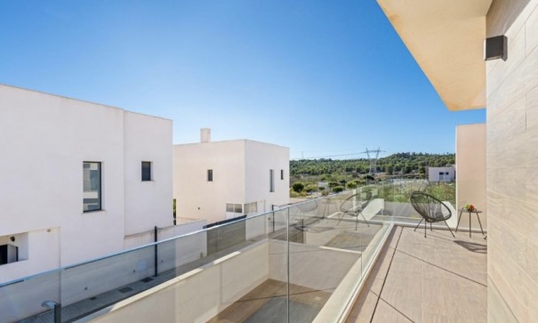 Resale - Freistehende Villa -
San Miguel de Salinas
