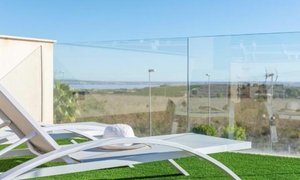 Resale - Freistehende Villa -
San Miguel de Salinas