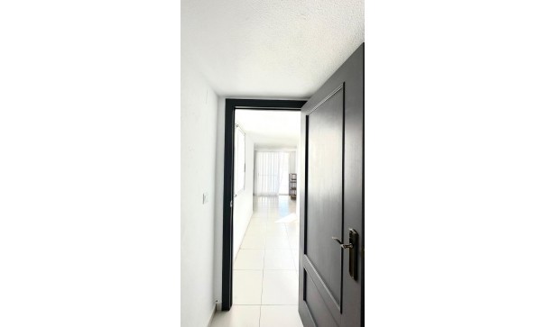 Sale - Apartment Flat -
Torrevieja - Centro