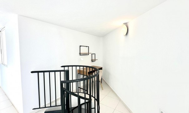 Sale - Apartment Flat -
Torrevieja - Centro