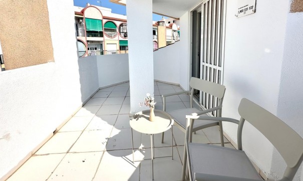 Sale - Apartment Flat -
Torrevieja - Centro