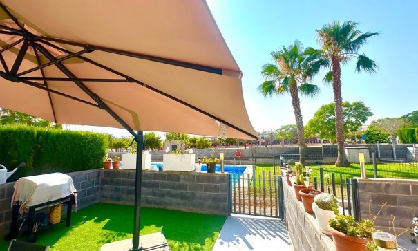 Återförsäljning - Radhus -
Torrevieja - Aguas Nuevas