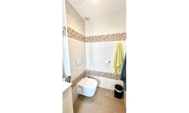 Återförsäljning - Radhus -
Torrevieja - Aguas Nuevas