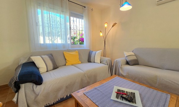 Venta - Chalet Independiente -
Orihuela Costa