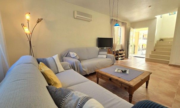 Venta - Chalet Independiente -
Orihuela Costa