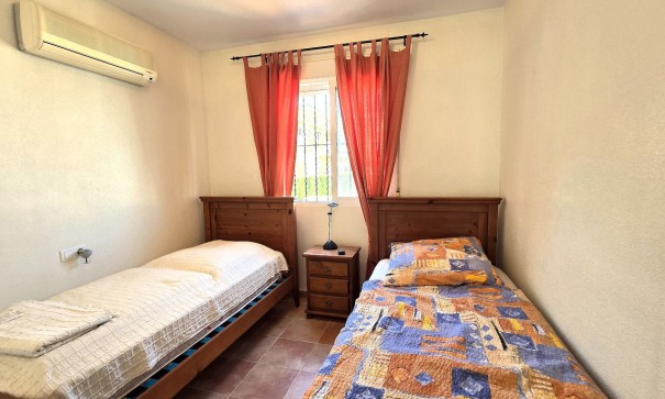 Venta - Chalet Independiente -
Orihuela Costa