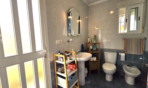 Venta - Chalet Independiente -
Orihuela Costa