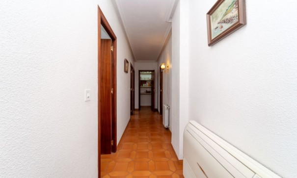 Resale - Freistehende Villa -
Salinas