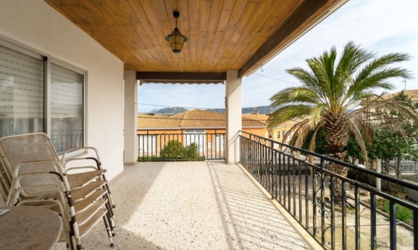 Resale - Freistehende Villa -
Salinas