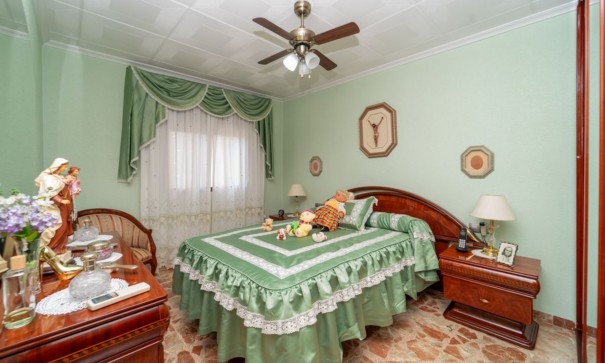 Sale - Apartment Flat -
Alicante - Centro