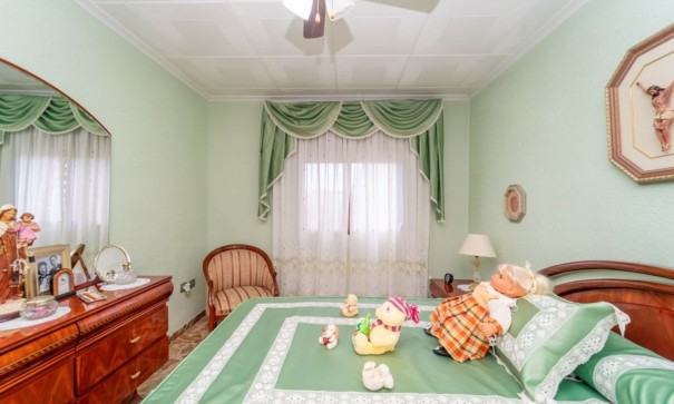 Sale - Apartment Flat -
Alicante - Centro