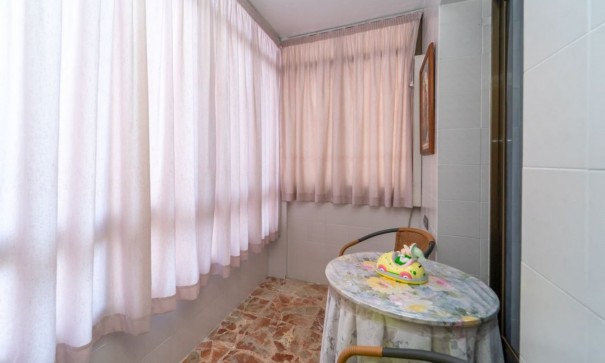 Sale - Apartment Flat -
Alicante - Centro