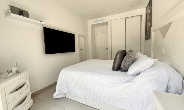 Sale - Detached Villa -
Torre de la Horadada