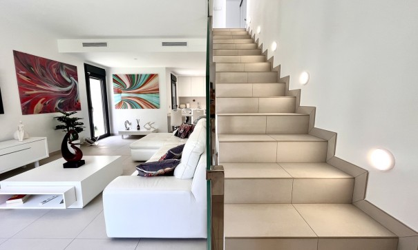 Sale - Detached Villa -
Torre de la Horadada