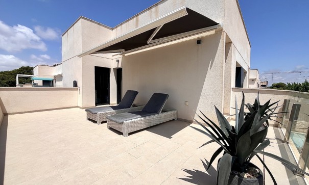 Sale - Detached Villa -
Torre de la Horadada