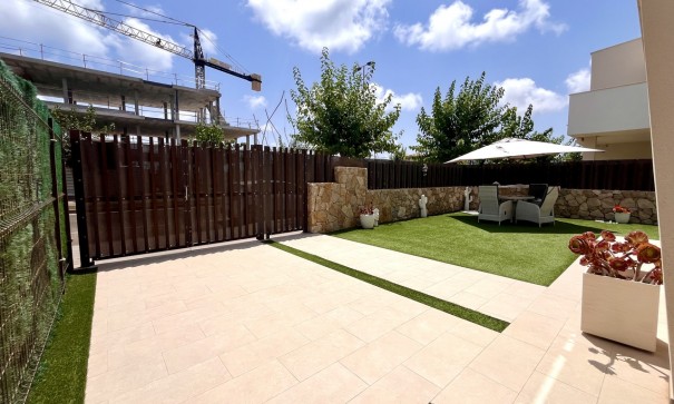 Sale - Detached Villa -
Torre de la Horadada