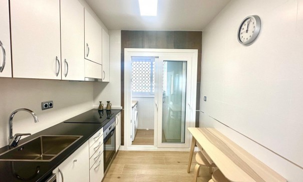 Revente - Appartement -
Orihuela Costa - Campoamor