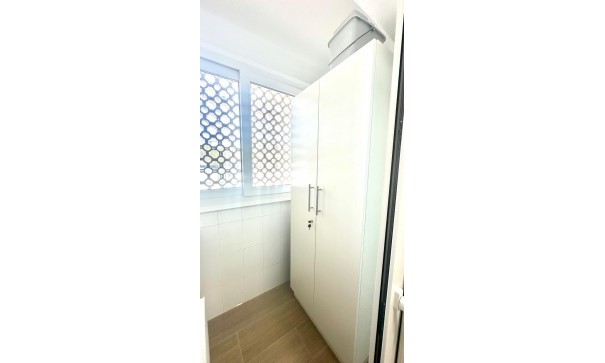 Revente - Appartement -
Orihuela Costa - Campoamor