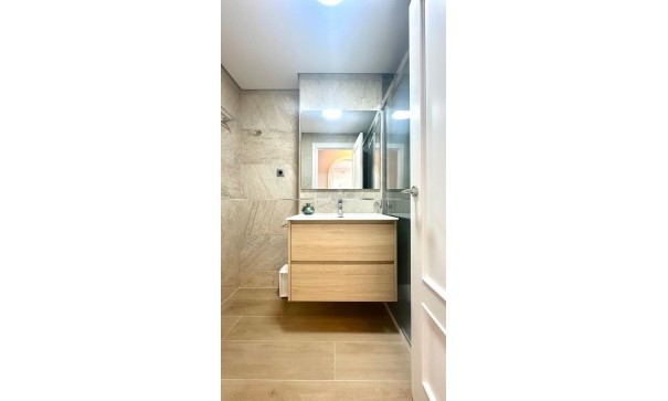 Revente - Appartement -
Orihuela Costa - Campoamor