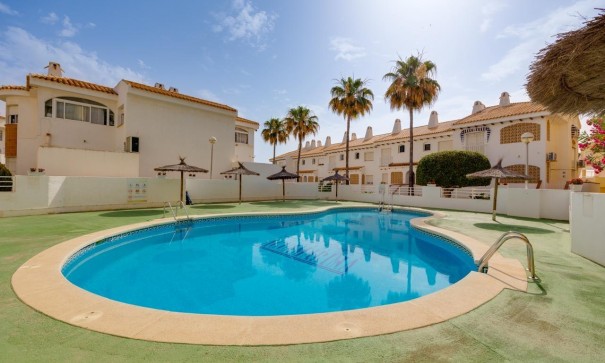 Revente - Appartement -
Orihuela Costa - Campoamor