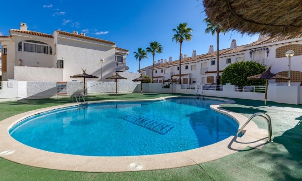Revente - Appartement -
Orihuela Costa - Campoamor
