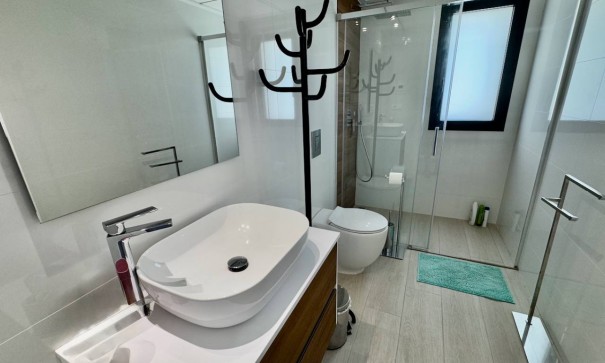 Videresalg - Fritliggende villa -
Algorfa - La Finca Golf Resort