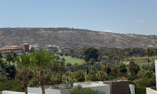 Videresalg - Fritliggende villa -
Algorfa - La Finca Golf Resort