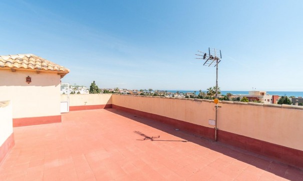 Herverkoop - Vrijstaande Villa -
Torrevieja - La Mata