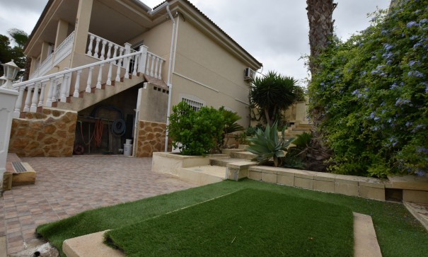 Sale - Detached Villa -
Algorfa - Montemar