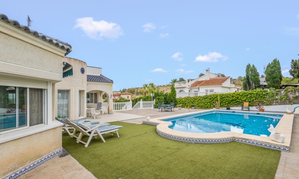 Sale - Detached Villa -
Algorfa