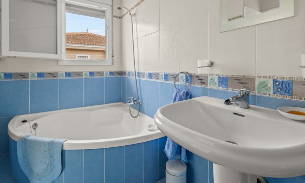 Sale - Detached Villa -
Algorfa