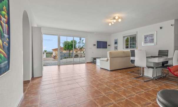 Sale - Detached Villa -
Algorfa