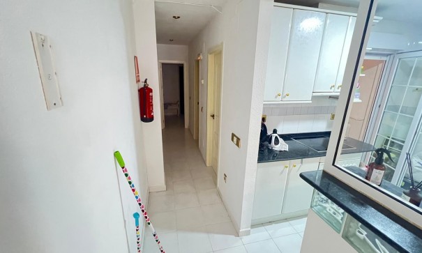 Revente - Appartement -
Torrevieja - torrevieja