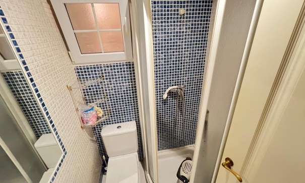 Revente - Appartement -
Torrevieja - torrevieja