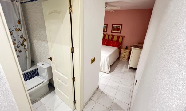 Revente - Appartement -
Torrevieja - torrevieja