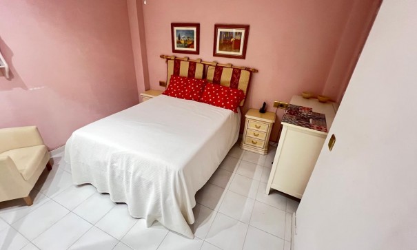 Revente - Appartement -
Torrevieja - torrevieja