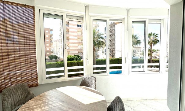 Återförsäljning - Lägenhet lägenhet -
Torrevieja - Playa del cura