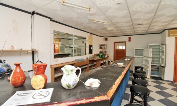 Revente - Commercial -
Villamartín