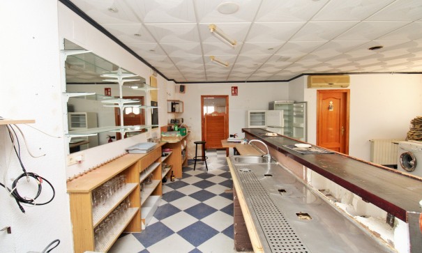 Revente - Commercial -
Villamartín