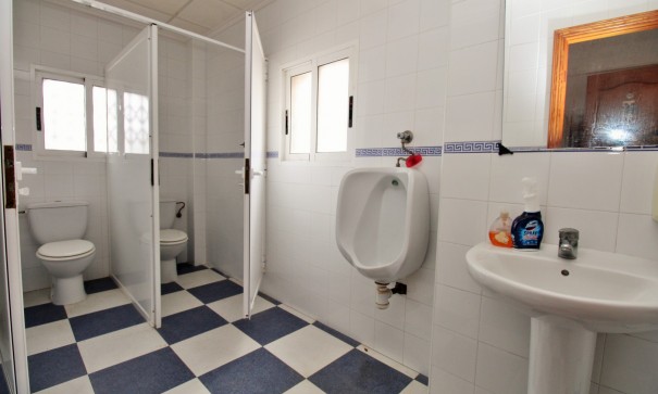 Revente - Commercial -
Villamartín