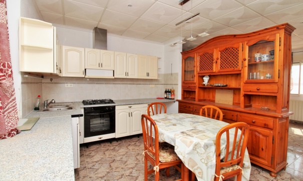 Revente - Commercial -
Villamartín