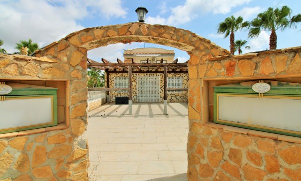 Revente - Commercial -
Villamartín