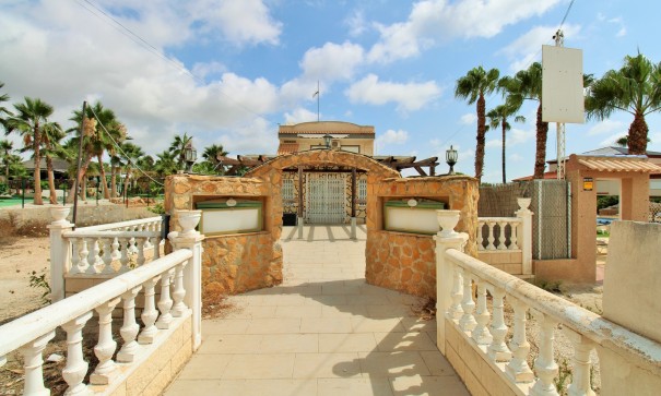 Revente - Commercial -
Villamartín