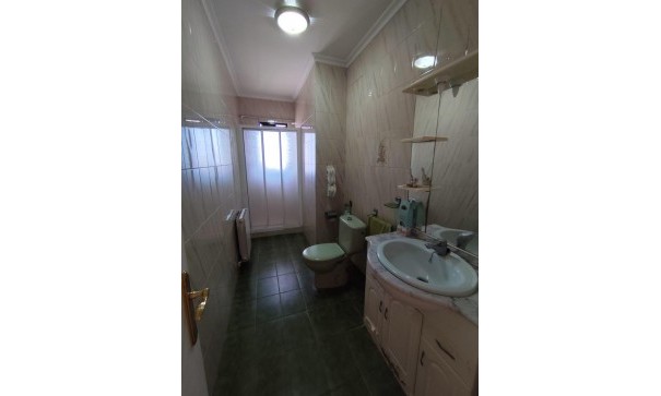 Återförsäljning - Fristående villa -
Torrevieja - Estacion de autobuses