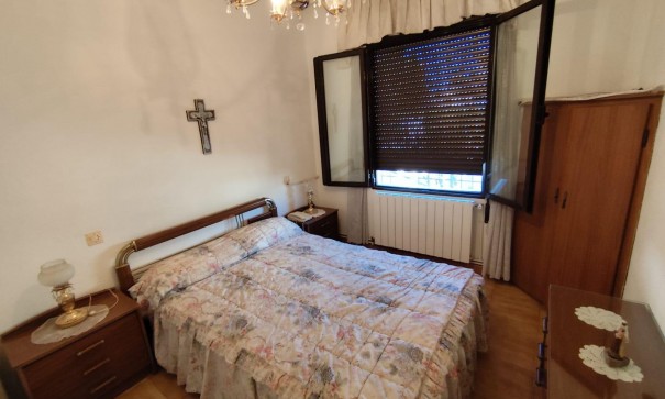 Återförsäljning - Fristående villa -
Torrevieja - Estacion de autobuses