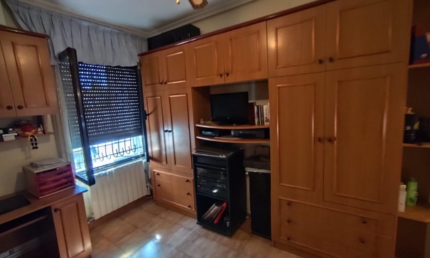 Återförsäljning - Fristående villa -
Torrevieja - Estacion de autobuses