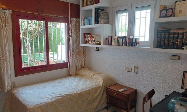 Resale - Freistehende Villa -
Orihuela Costa - Campoamor