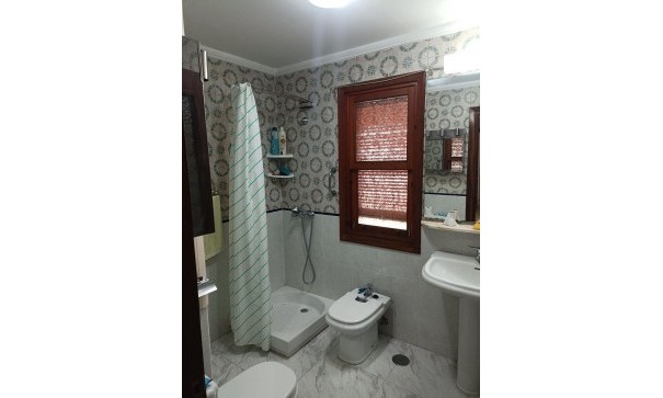 Resale - Freistehende Villa -
Orihuela Costa - Campoamor